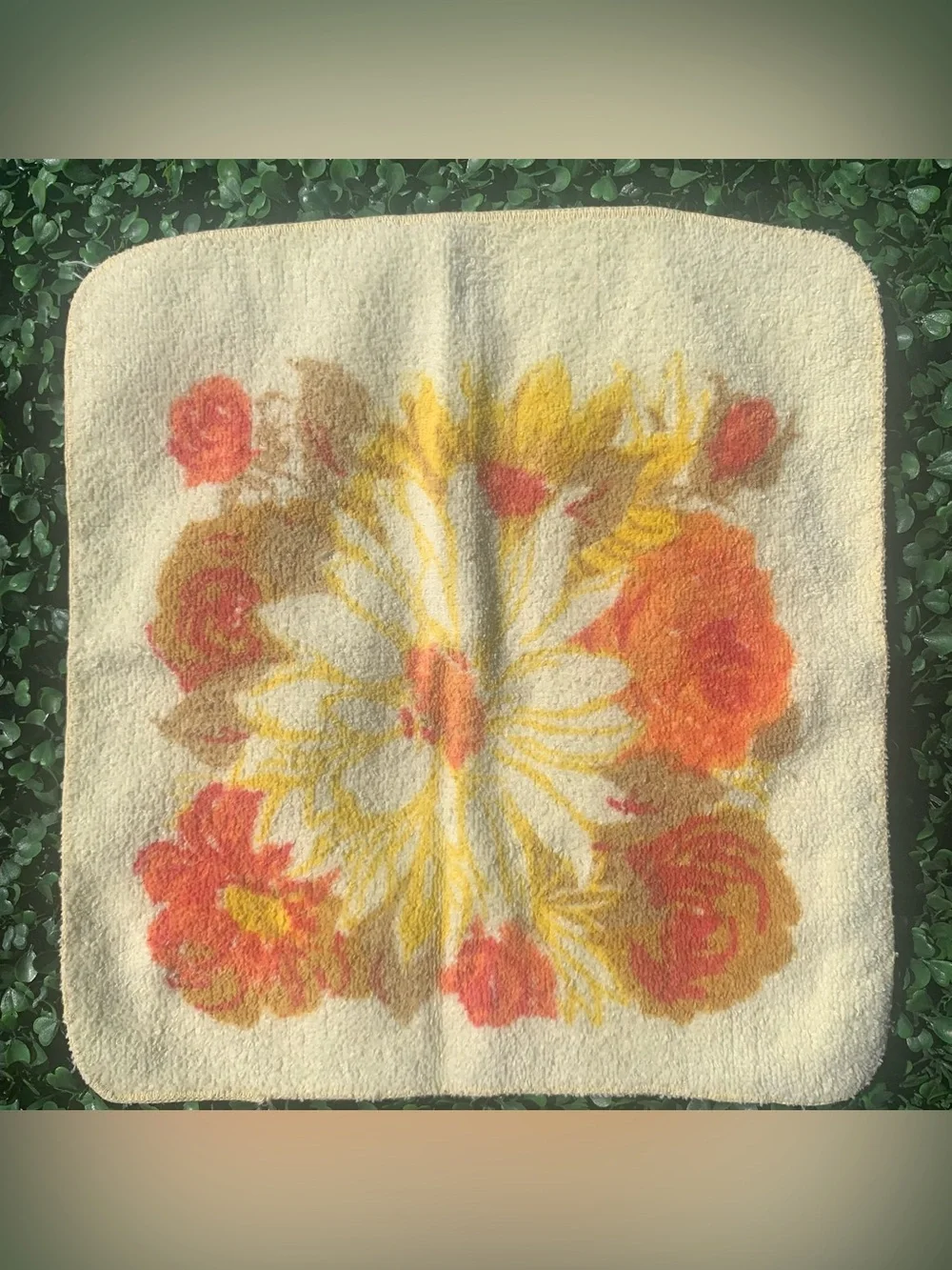 Vintage 70s Cannon yellow orange & red floral Bath Hand Towel & Washcloth Set